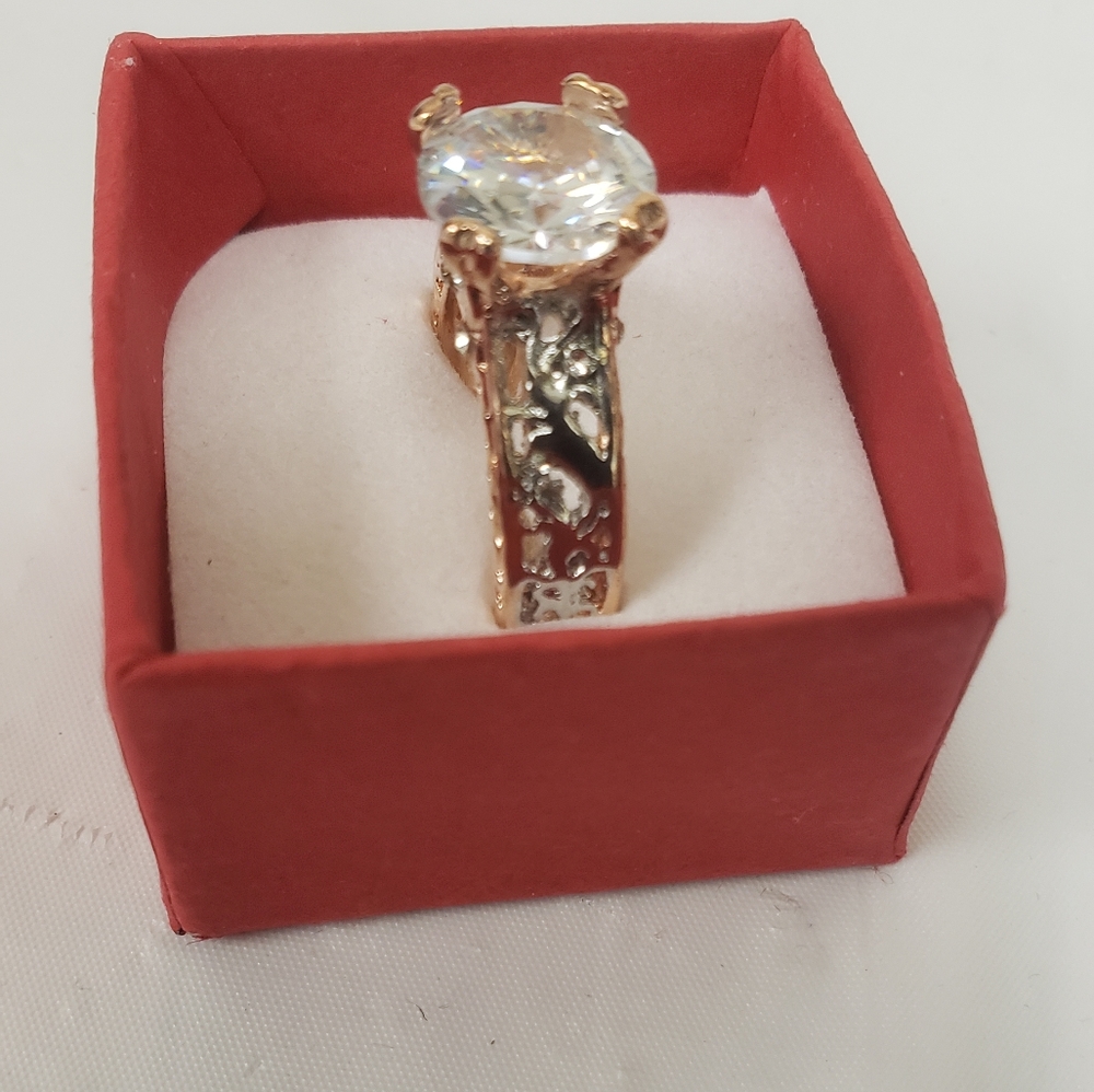 Rose gold ring
